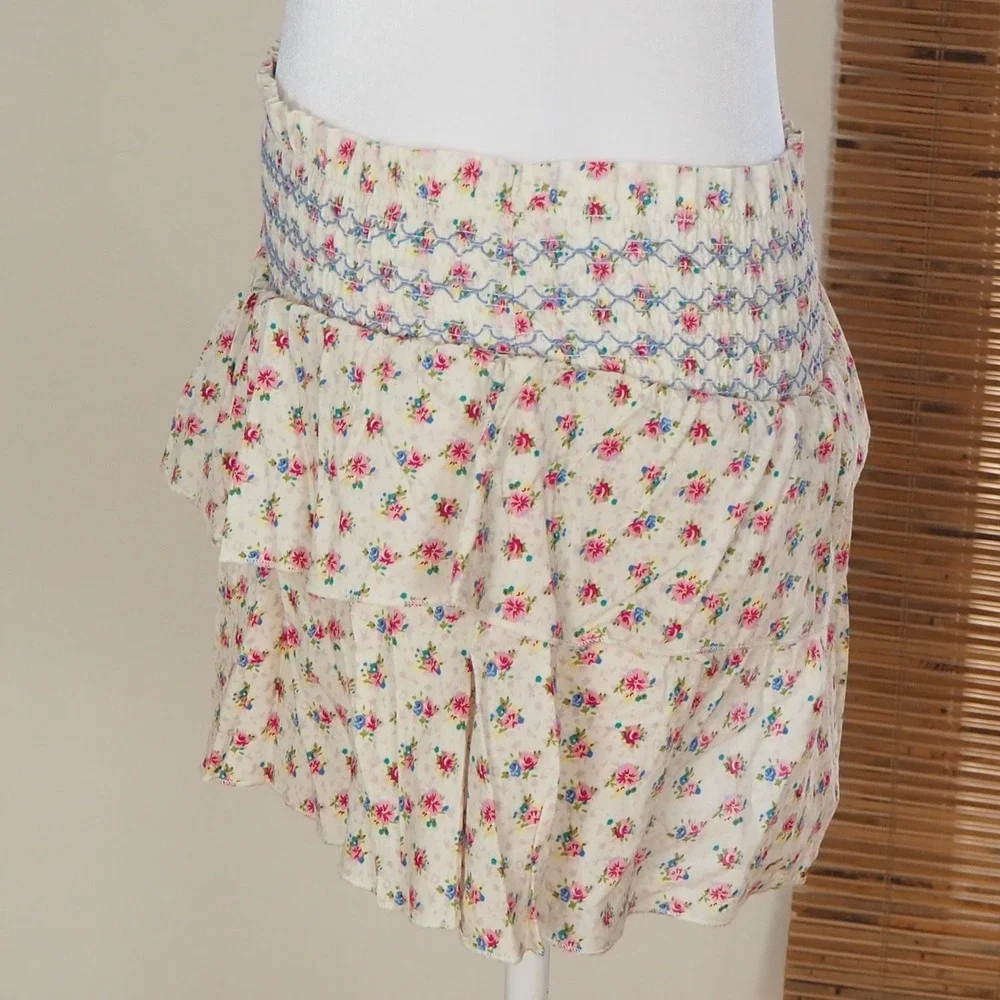 Katie J NYC Tween Smocked Tiered Mini Skirt Girls Large 12 Dainty Floral Cottage